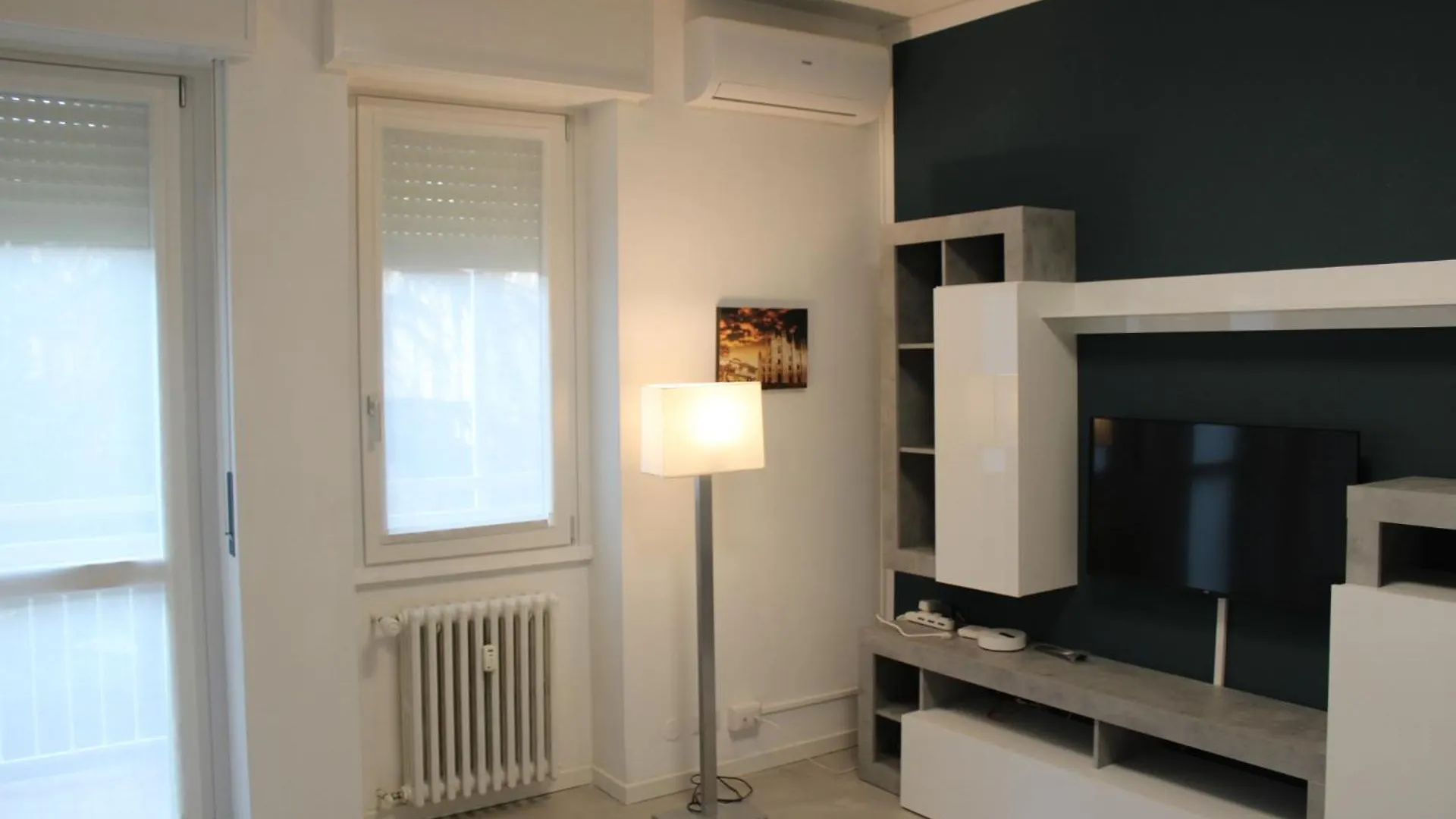 Travelounge Milano San Siro Villa 0*, Milan Italy